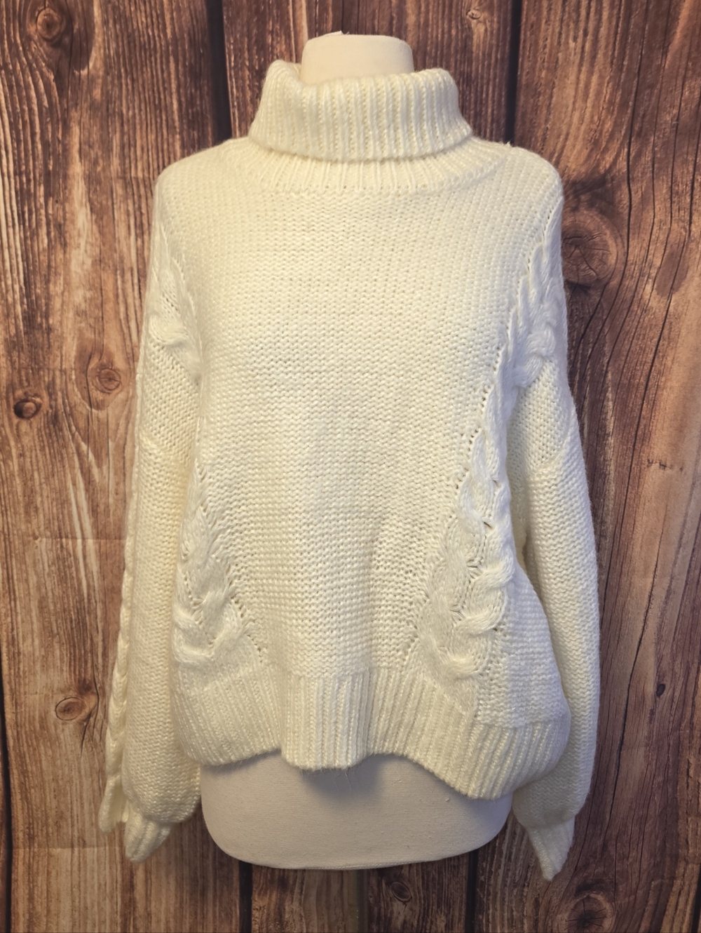 NWT Justfab Sweater Size XXL Cream